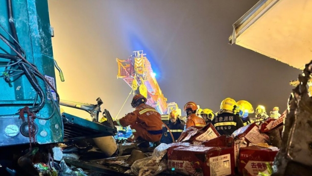 許廣高速公路望城段交通事故造成16人死亡