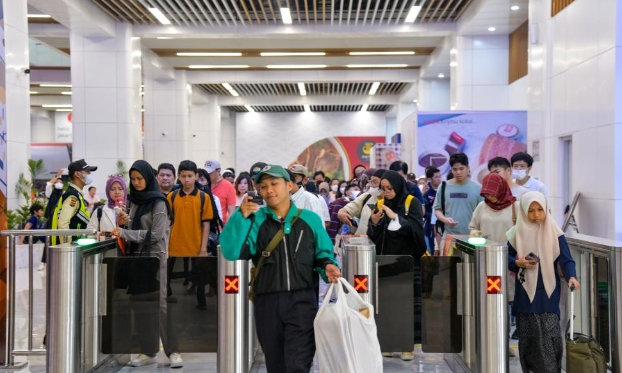 雅萬(wàn)高鐵累計(jì)發(fā)送旅客突破100萬(wàn)人次(高清組圖)