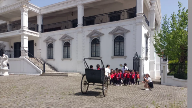 穿越民國奇遇記！萌娃暢游海絲影視小鎮