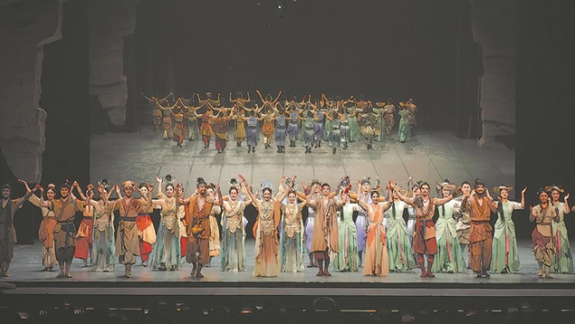 舞劇《天下大足》在榕上演