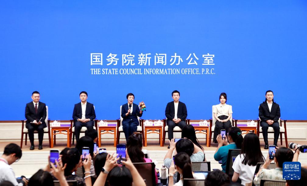 為人民提供更豐富的精神食糧——五名電影工作者講述奮斗故事