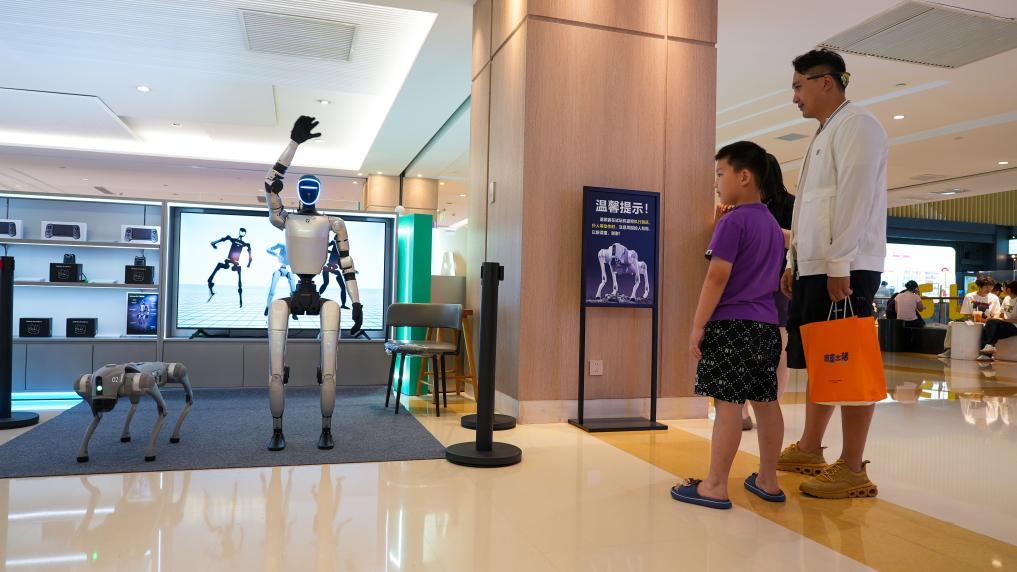 經(jīng)濟(jì)大省新亮點(diǎn)丨零售“煥新升級”激發(fā)新需求——河南提振消費(fèi)一線觀察