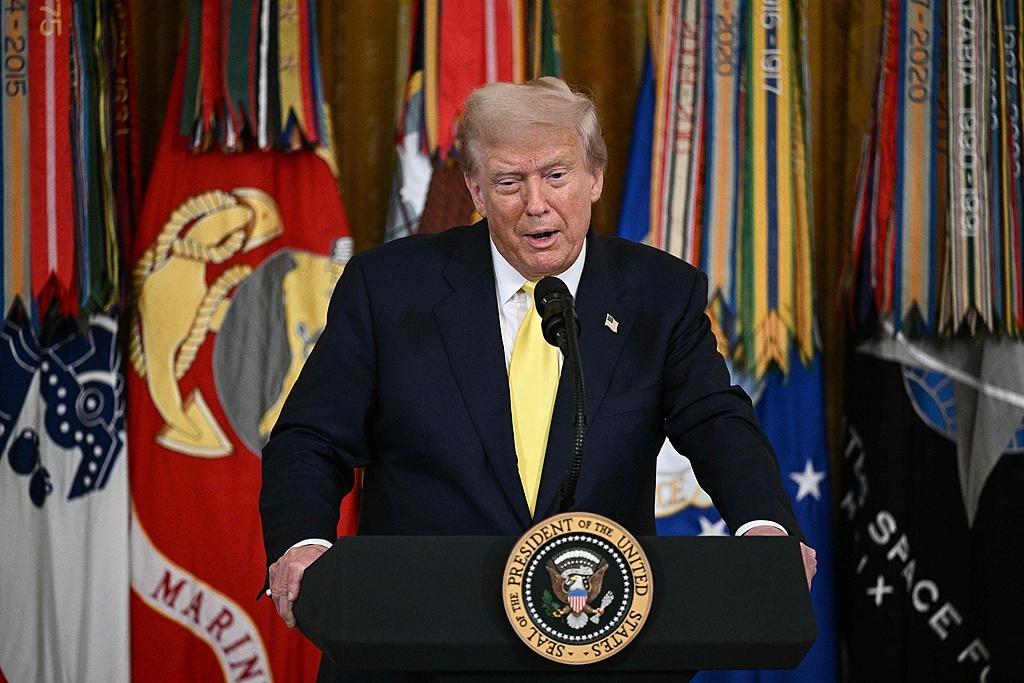 特朗普就美俄元首會晤表態(tài)：普京無需同意和澤連斯基會面