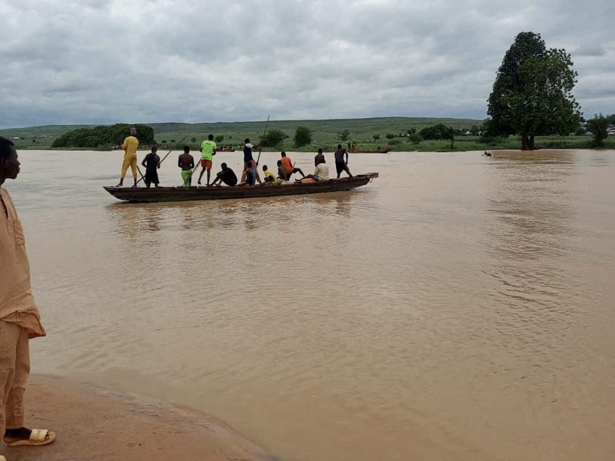 尼日利亞一船只傾覆致40余人失蹤