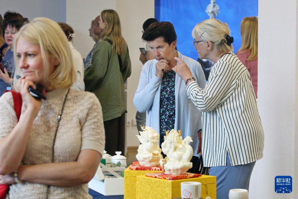 “中國白·德化瓷”主題展在明斯克開幕