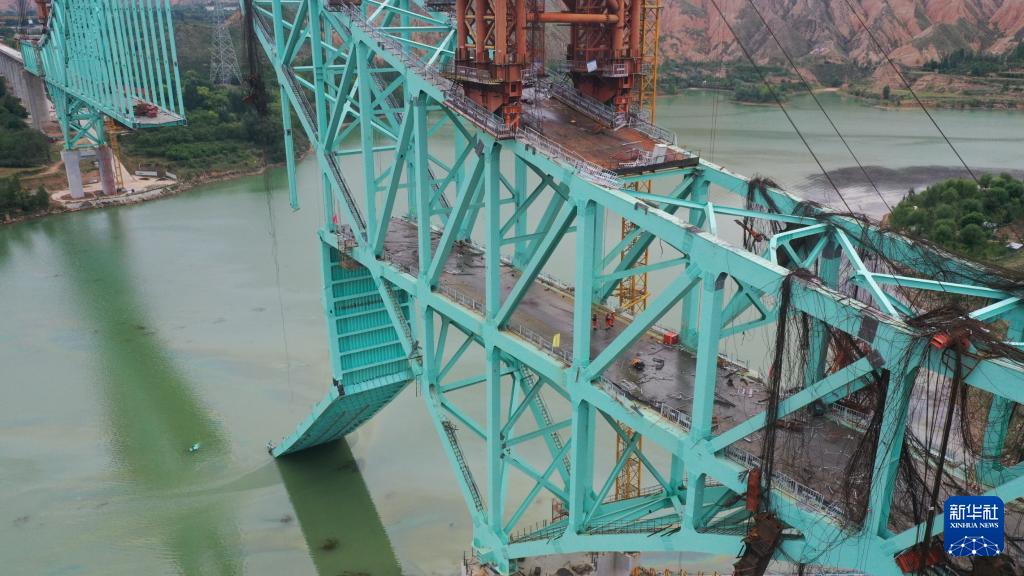 川青鐵路尖扎黃河特大橋施工繩索斷裂事故已致6人遇難10人失聯