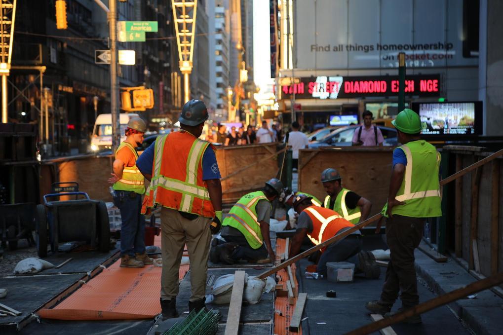 重壓之下　美國勞動力市場流失逾120萬移民