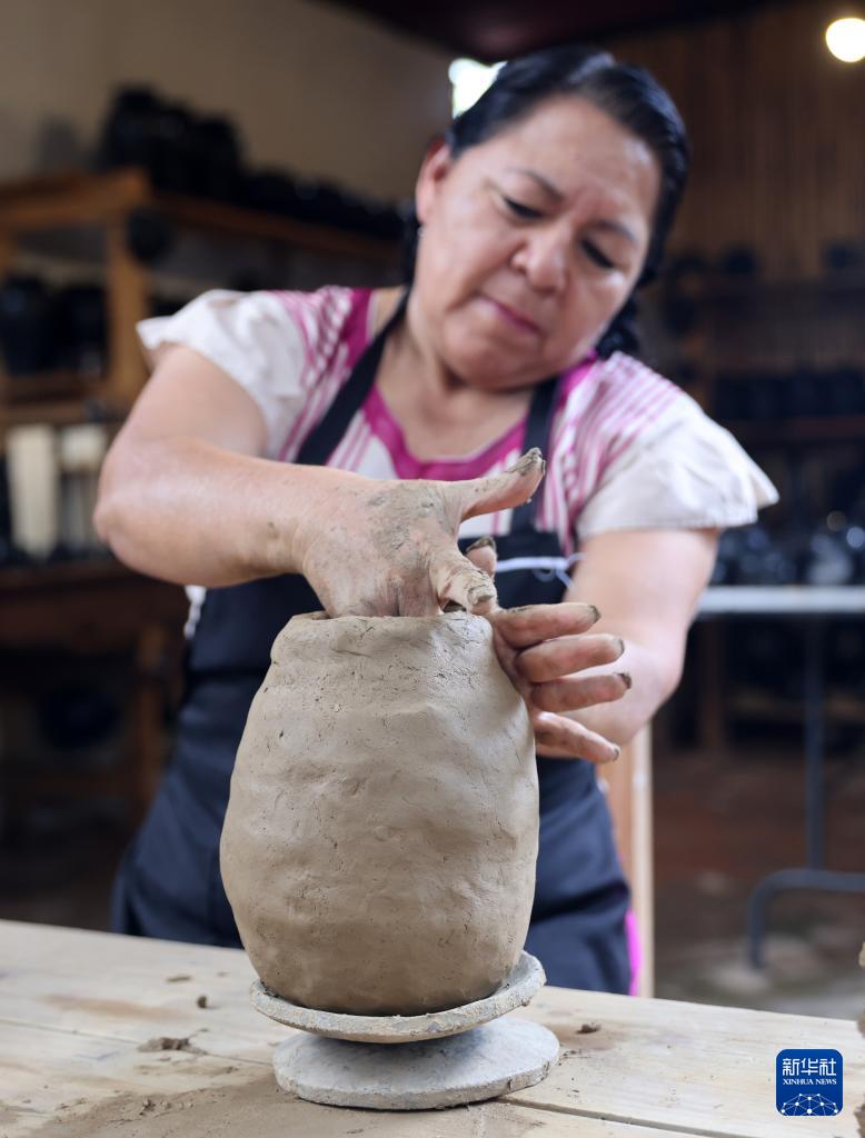 墨西哥瓦哈卡：黑陶映照傳統之光