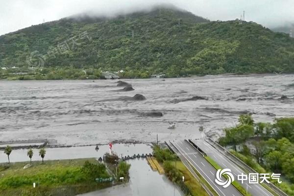 不斷逼近！“樺加沙”保持超強臺風超72小時 廣東等5省區有大暴雨