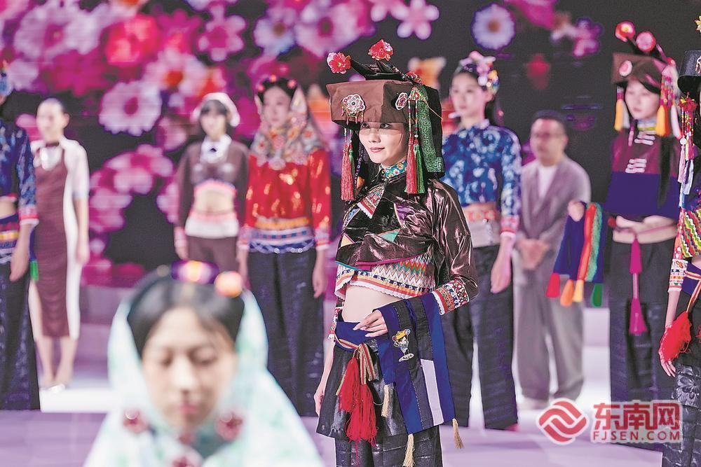 惠安女服飾驚艷中國(guó)國(guó)際時(shí)裝周