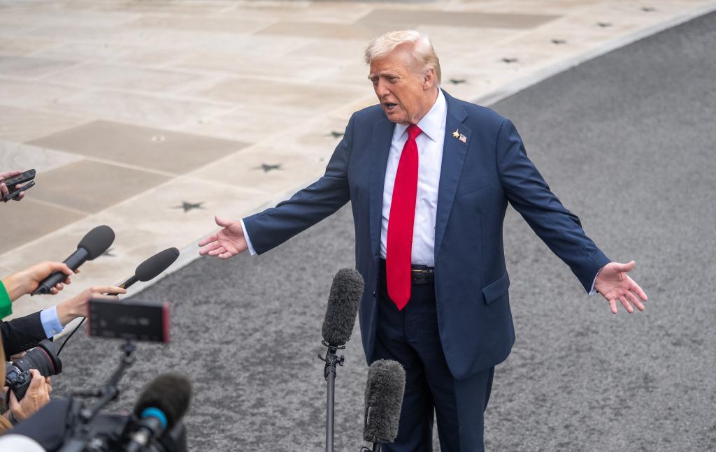 特朗普威脅普京：不停戰就送烏“大殺器”，射程可覆蓋莫斯科