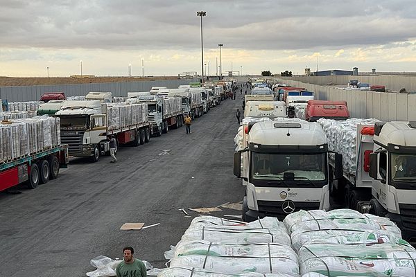 拉法口岸重新開放 600輛救援卡車將進入加沙地帶