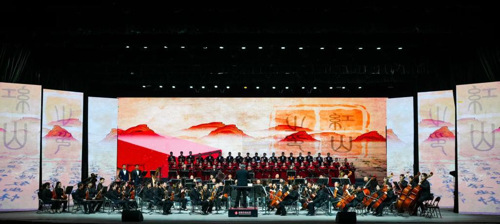 新時(shí)代中國(guó)調(diào)研行之文化中華丨在內(nèi)蒙古赤峰，與紅山文化“對(duì)話”