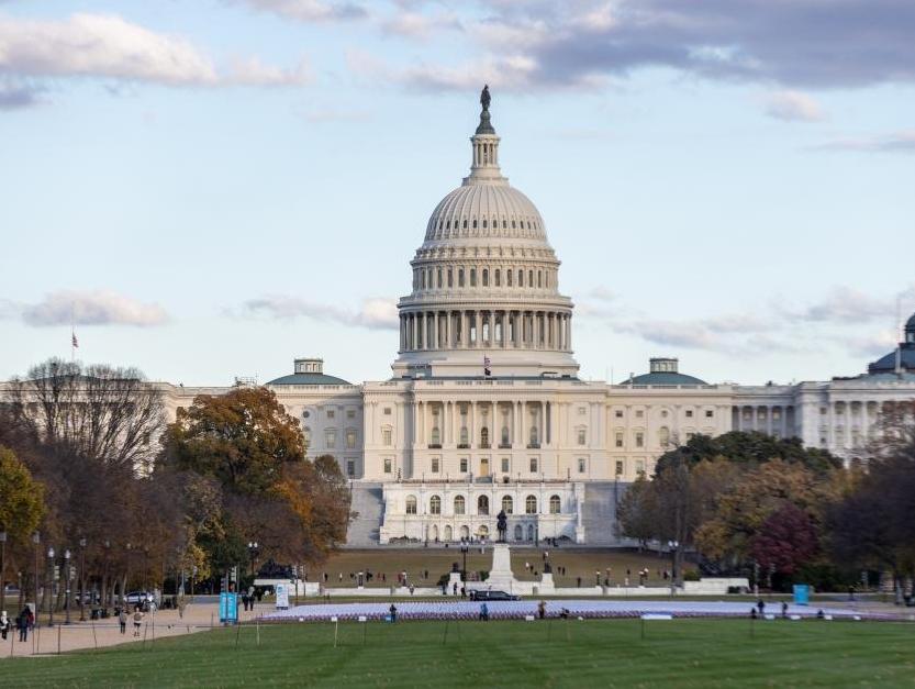 美國會參議院正式通過臨時撥款法案